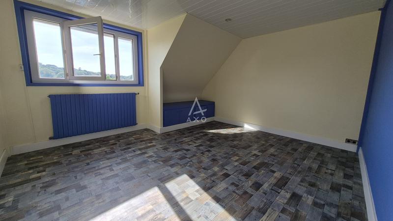 Maison - 155 m² - 6 pièces