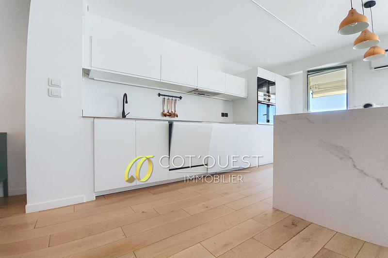 Appartement - 77 m² - 3 pièces