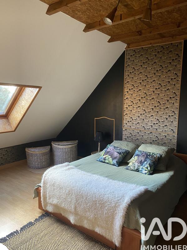 Maison - 166 m² - 9 pièces