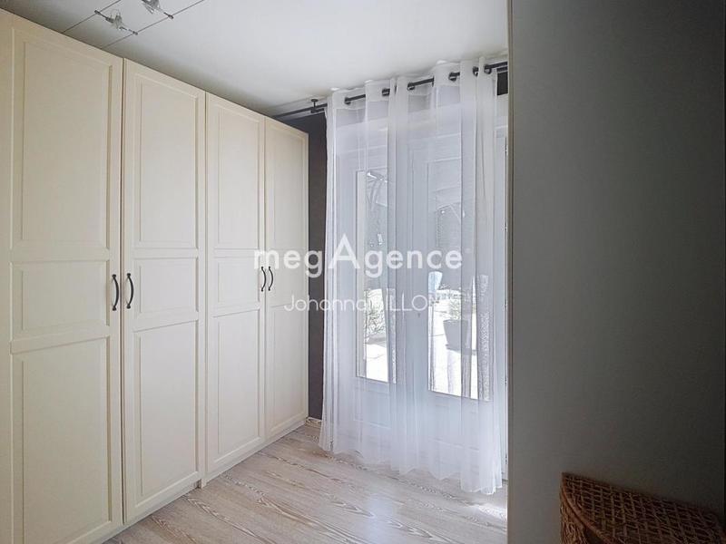 Maison traditionnelle - 178 m² - 6 pièces