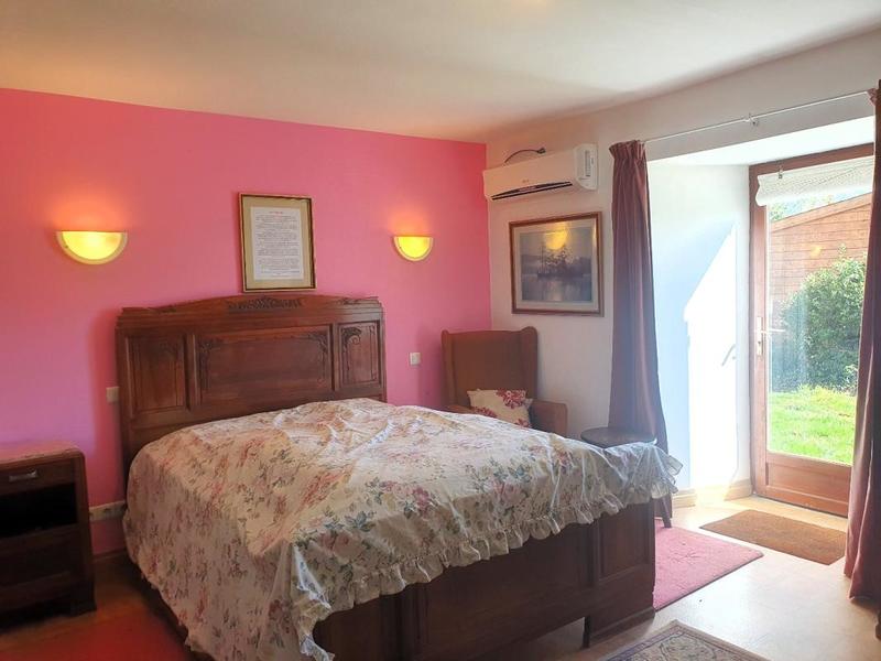 Corps de ferme - 273 m² - 10 pièces