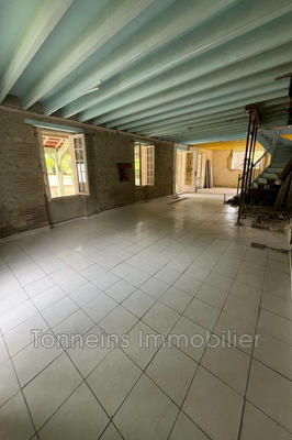 Maison - 186 m² - 3 pièces