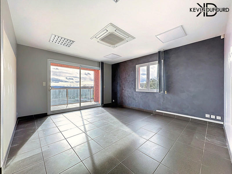 Immeuble - 550 m² - 10 pièces