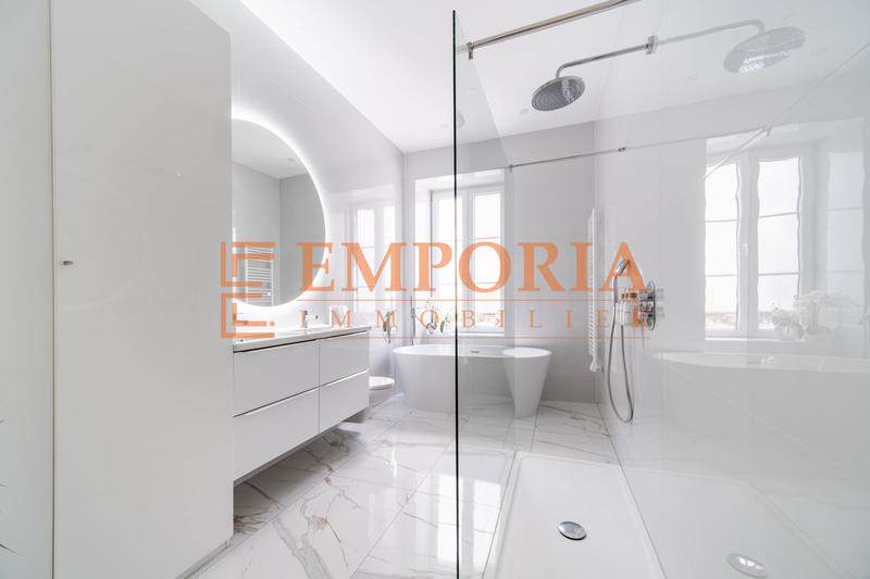 Appartement - 115 m² - 5 pièces