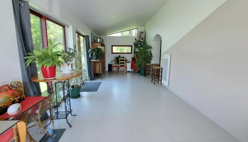 Demeure - 247 m² - 9 pièces