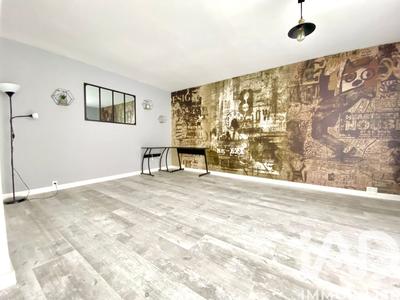 Appartement - 75 m² - 3 pièces