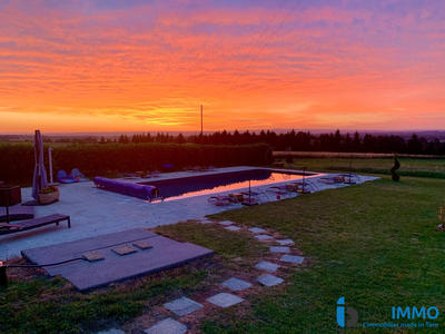 Maison - 820 m² - 18 pièces