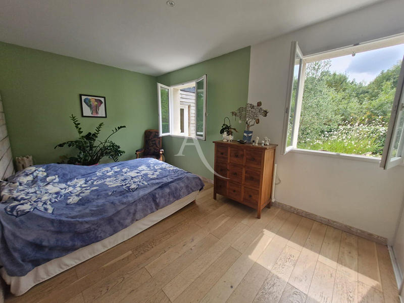 Maison - 137 m² - 5 pièces