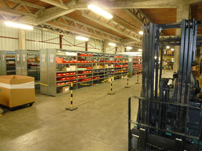 Entrepôt - 3 000 m² - 6 pièces