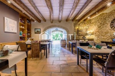 Bastide - 420 m² - 11 pièces