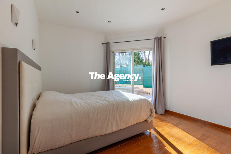 Villa - 204 m² - 5 pièces