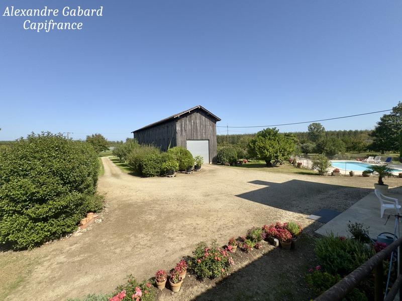 Maison en pierre - 227 m² - 7 pièces