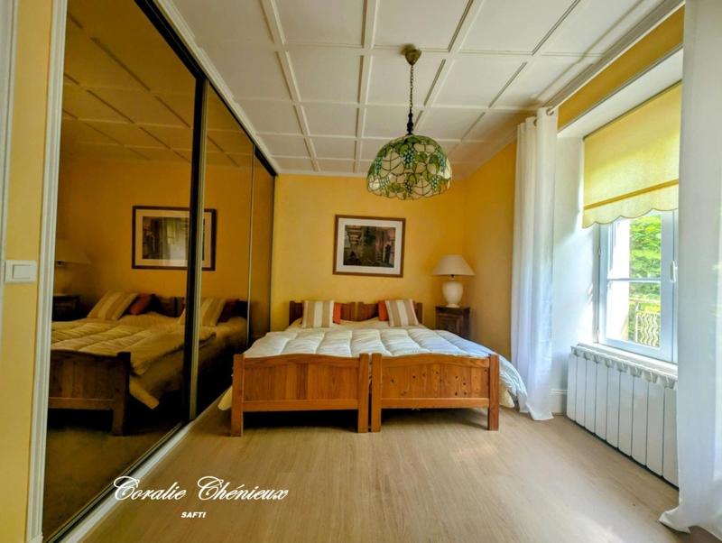 Maison de maîtres - 390 m² - 10 pièces