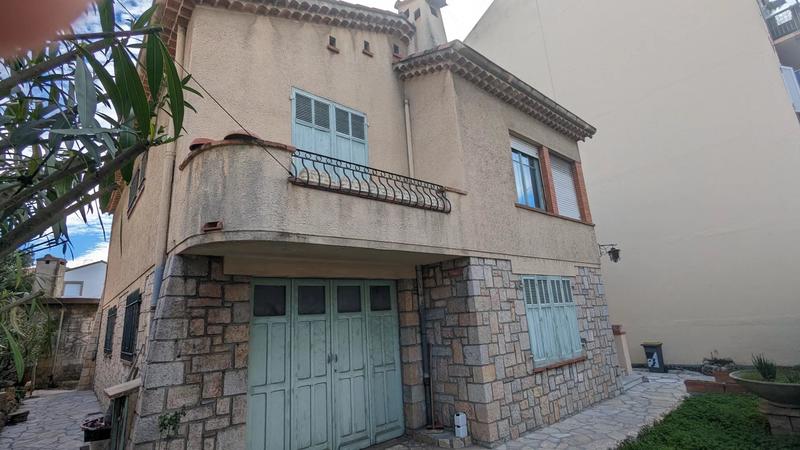 Maison - 160 m² - 5 pièces