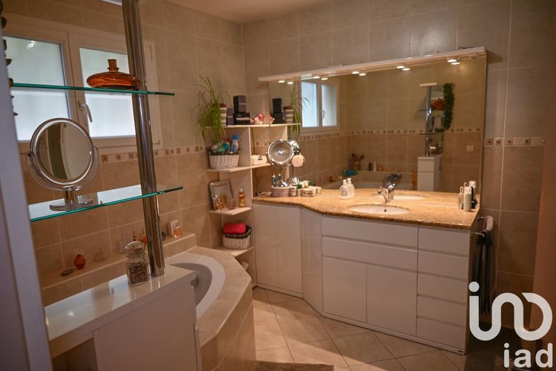 Maison - 165 m² - 5 pièces