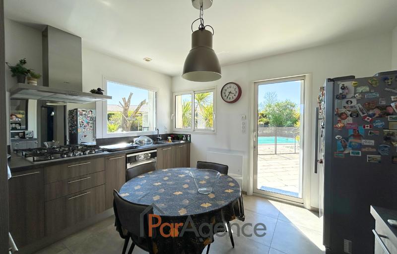 Maison - 184 m² - 6 pièces