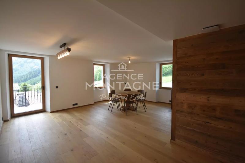 Appartement - 80 m² - 4 pièces