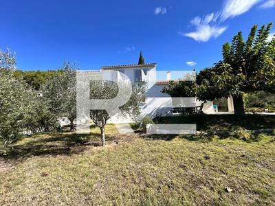 Villa - 171 m² - 8 pièces