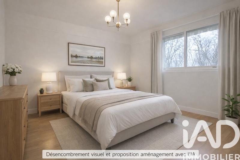 Appartement - 90 m² - 5 pièces