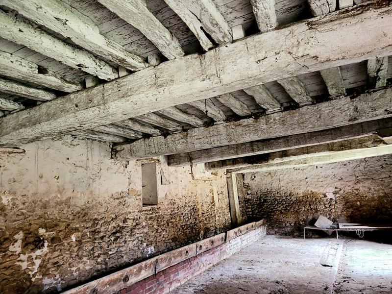 Grange - 217 m² - 3 pièces