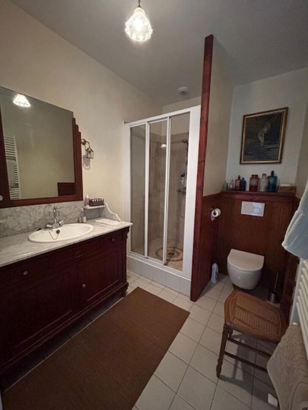 Maison - 277 m² - 11 pièces