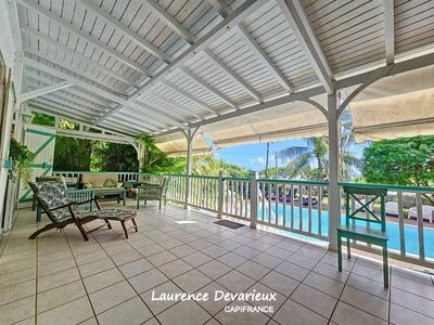 Maison - 140 m² - 4 pièces