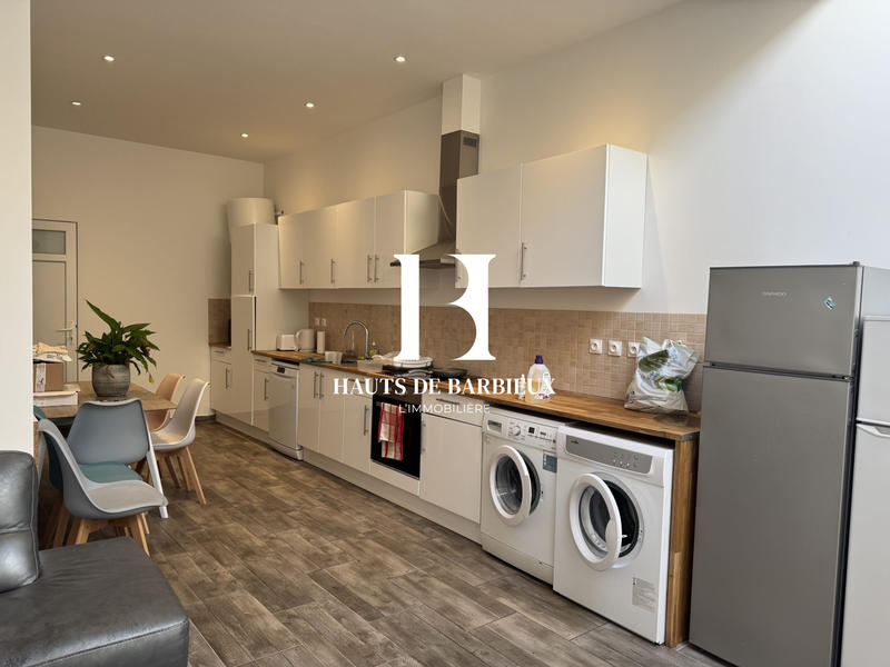 Maison traditionnelle - 133 m² - 6 pièces