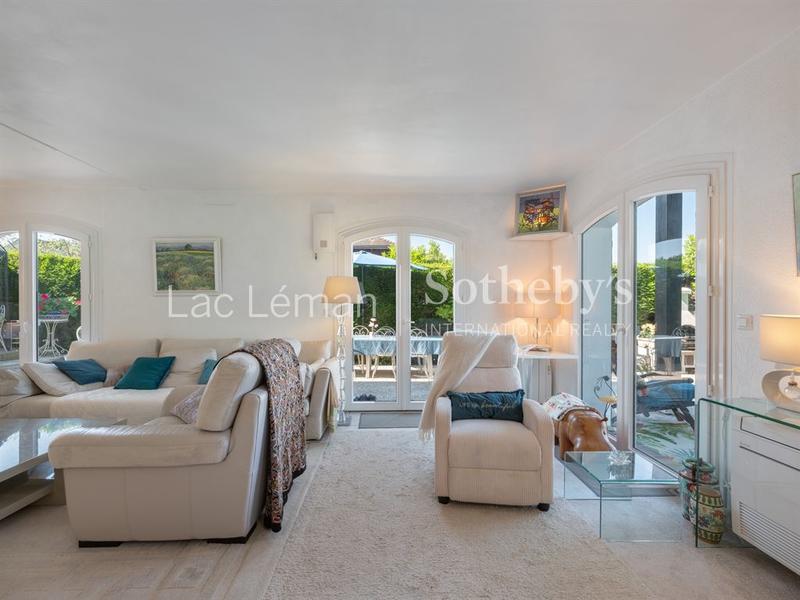 Maison - 180 m² - 6 pièces