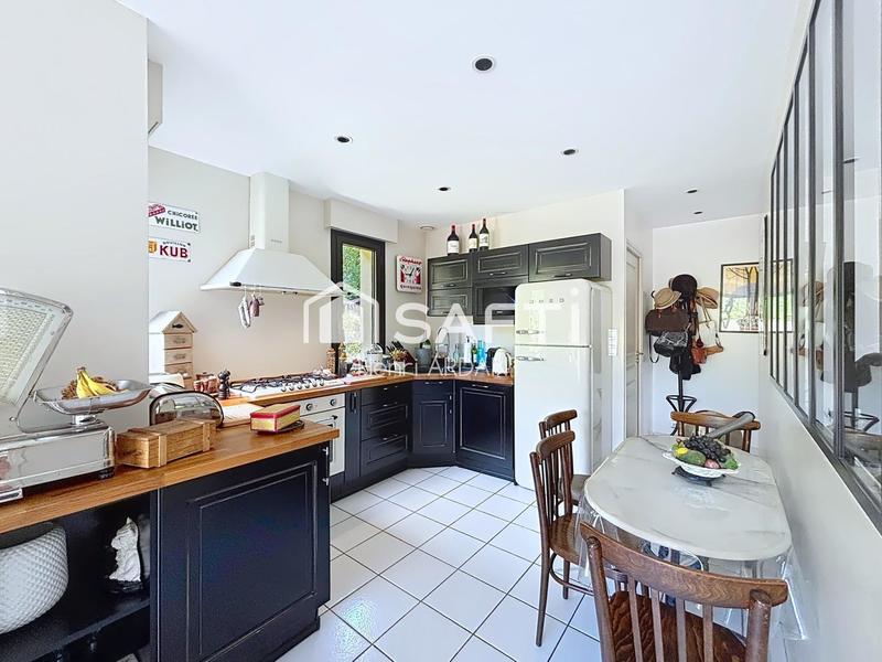 Maison - 110 m² - 5 pièces