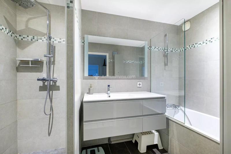 Appartement - 135 m² - 6 pièces