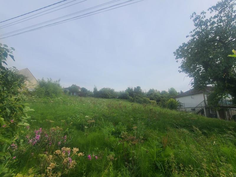 Terrain constructible - 1 232 m²