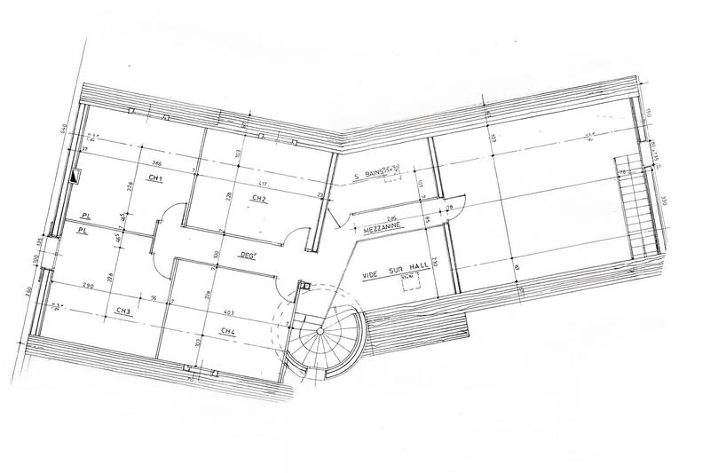 Maison - 290 m² - 7 pièces