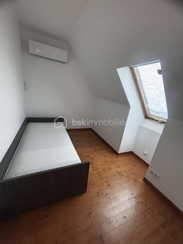 Corps de ferme - 210 m² - 15 pièces