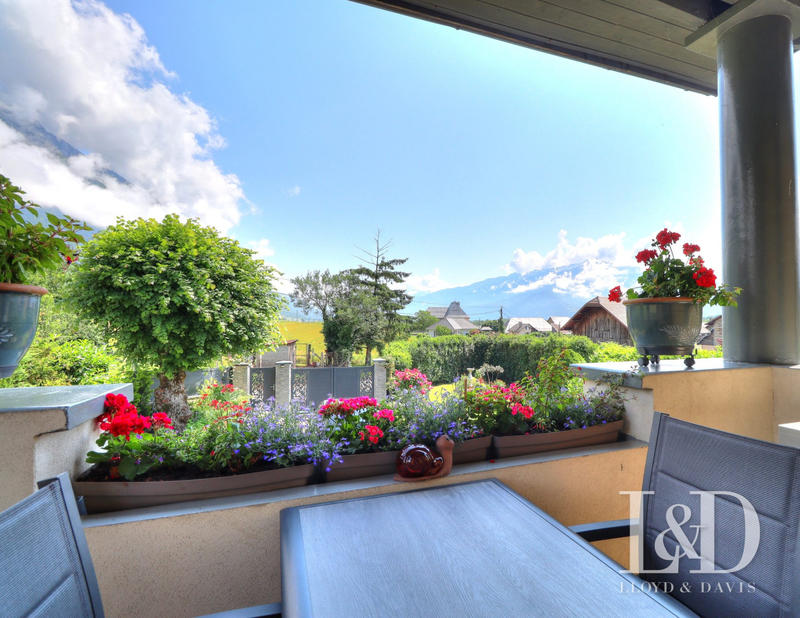 Maison - 212 m² - 8 pièces