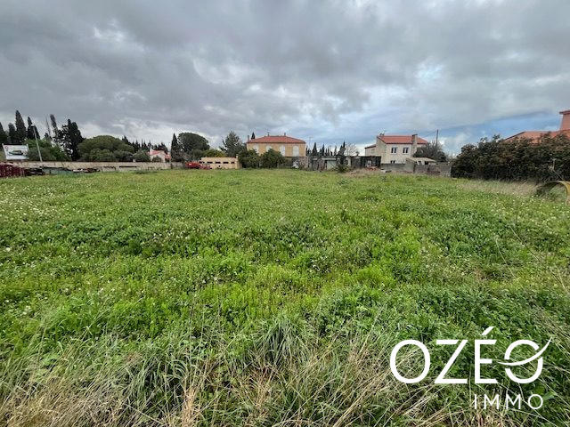 Terrain - 700 m²