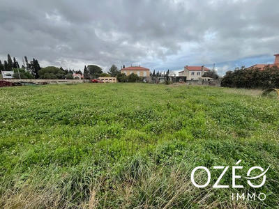 Terrain - 700 m²