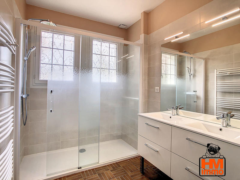 Maison - 160 m² - 7 pièces