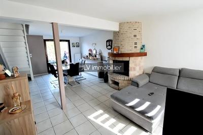 Maison - 85 m² - 5 pièces