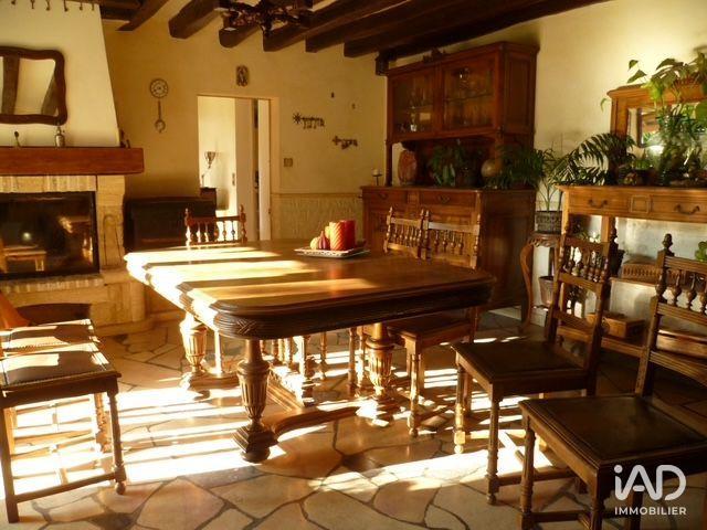 Maison - 180 m² - 5 pièces