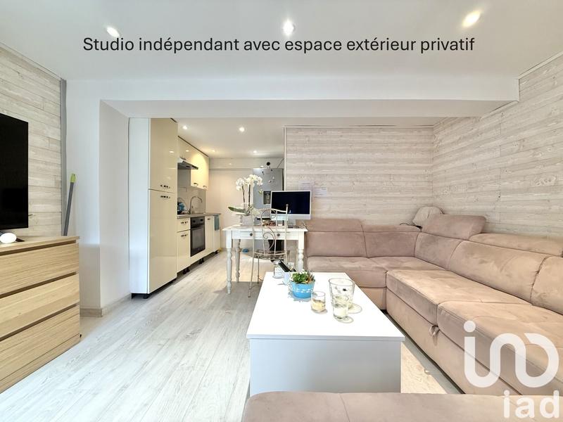 Maison - 217 m² - 7 pièces