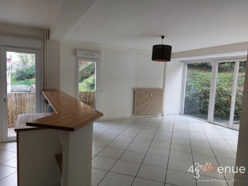 Appartement - 65 m² - 3 pièces