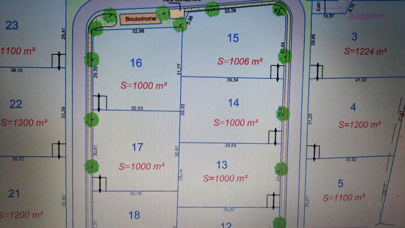 Terrain constructible - 1 100 m²