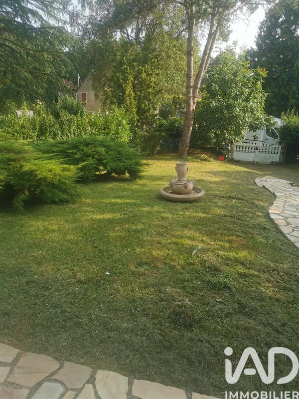 Maison - 260 m² - 8 pièces