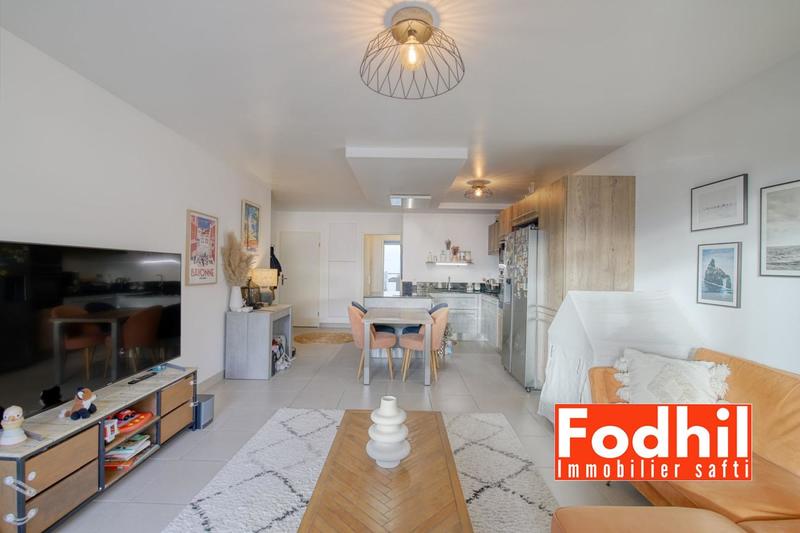 Appartement - 86 m² - 4 pièces