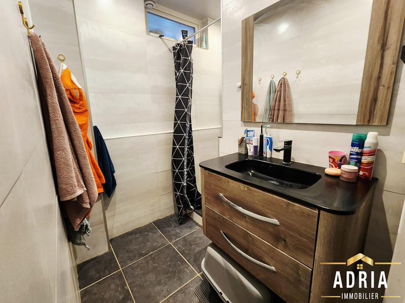 Appartement - 93 m² - 4 pièces