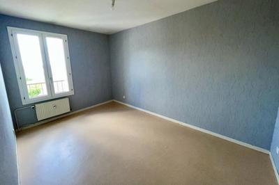 Appartement - 79 m² - 4 pièces