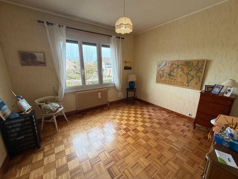 Maison - 166 m² - 7 pièces