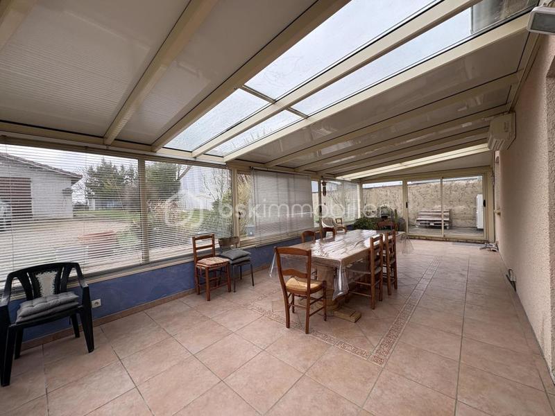 Maison traditionnelle - 151 m² - 6 pièces