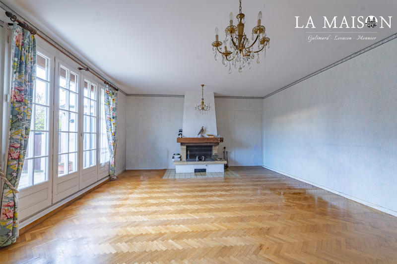 Maison - 101 m² - 5 pièces