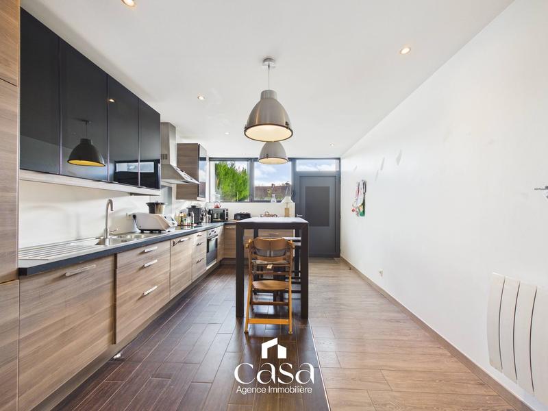 Maison - 92 m² - 5 pièces